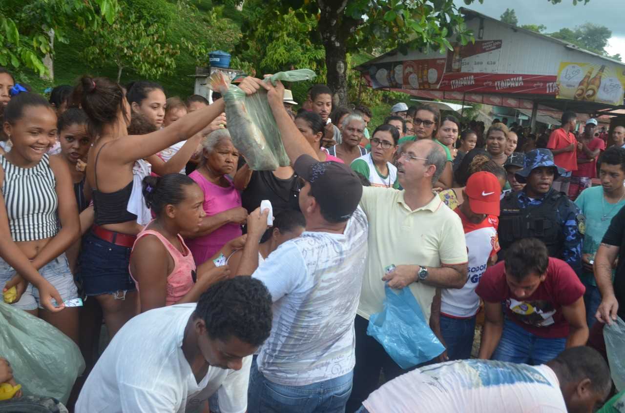 Camacã: Prefeitura faz entrega de quase 20 mil kg de  peixe a população carente e garante a alimentação da Semana Santa
